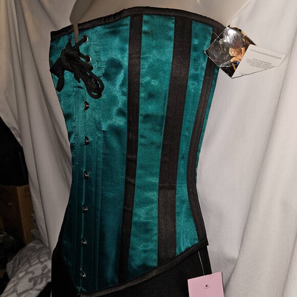NWT GREEN 24" Night Owl Steel Boned Tight Lacing Corset SMALL - Picture 4 of 15